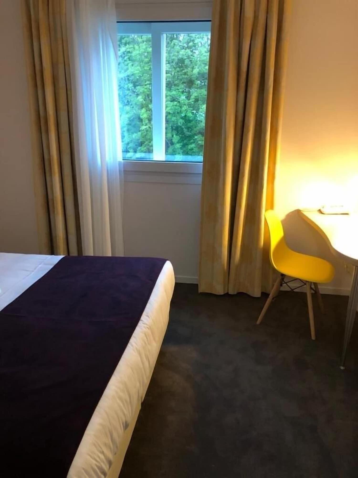 Le Manoir Hotel Orchies Екстериор снимка